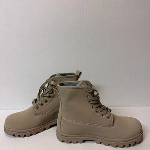 Native Johnny Treklite Water Resistant Boots Size 8 Women’s